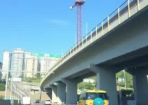 obras em viaduto sobre a via da Trensurb